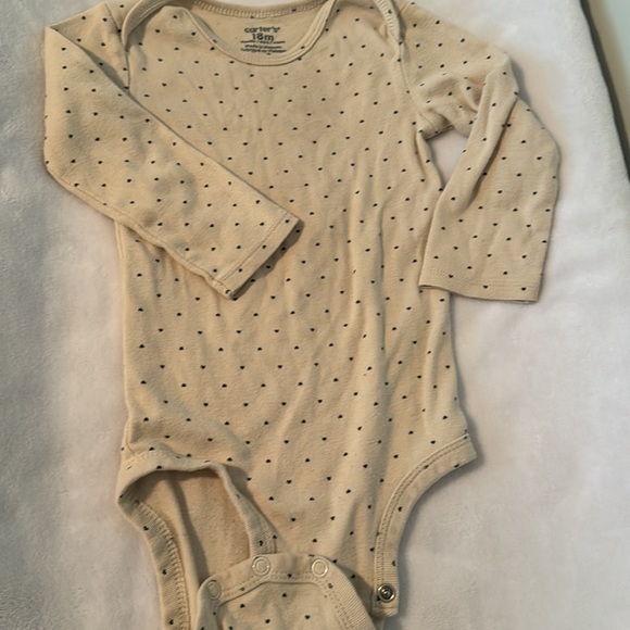 Carter’s Heart Patterned Cream and Black Kids One Piece set of 3 - Picture 3 of 6